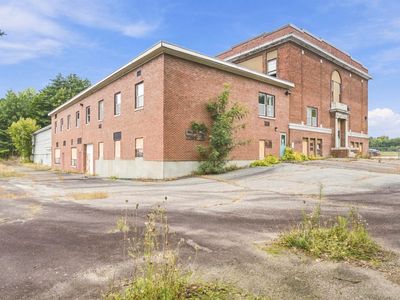 1 Highland Avenue