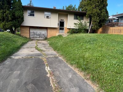 2108 Carmel Blvd