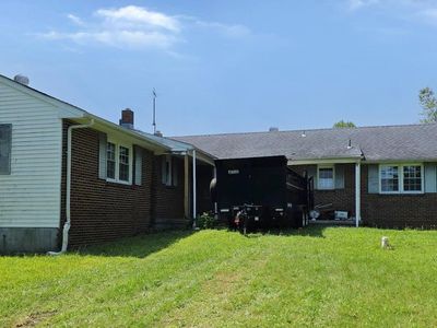 121 Three Bridge Rd