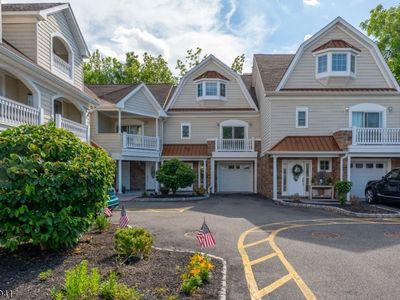 Property at 19 Riverbend Ct, New Providence, NJ