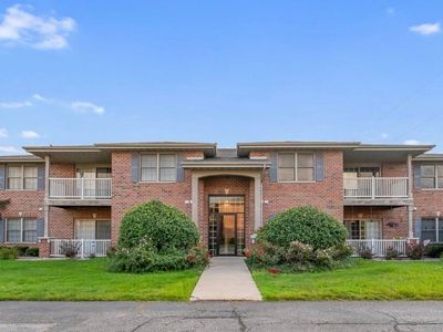 635 Cambridge Ct APT 2B