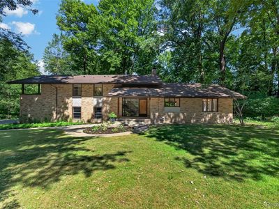 7388 Lindenmere Dr