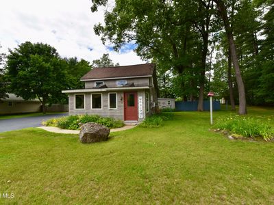 99 Greenfield Avenue