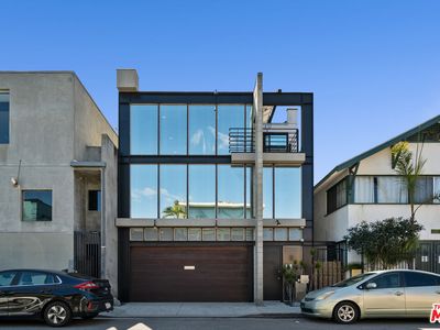 1313 Innes Pl