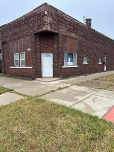 1549 Myrtle Ave