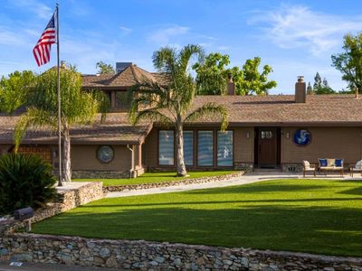 3021 Waterman Ct