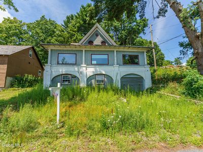 4789 Lake Shore Drive