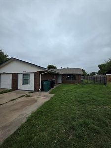 8606 S Camay Ave