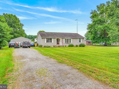 44 Orbit Ct
