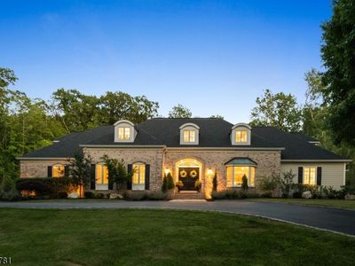 60 Nottingham Dr