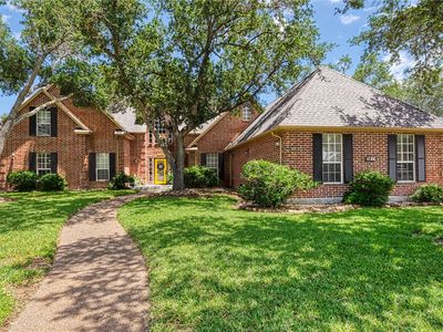 8006 Villefranche Dr