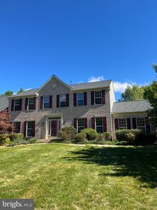 7117 Intrepid Ln