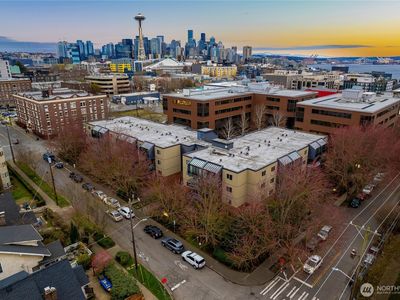 275 W Roy Street UNIT 106