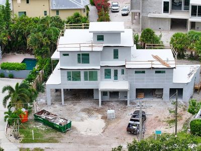 8802 Midnight Pass Rd