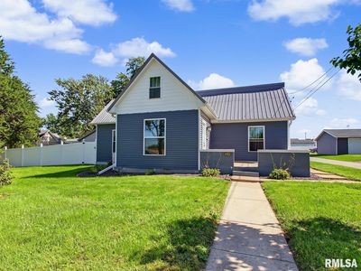 Property at 1422 N 17th St, Quincy, IL
