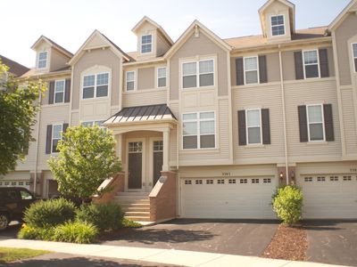 3383 Kentshire Cir