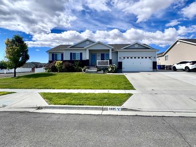 6935 W Dalmatian St