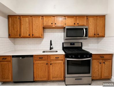 675 Joralemon St APT A2