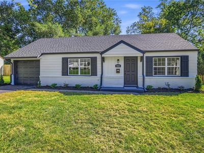 Property at 7541 Rainbow Dr, Prairie Village, KS