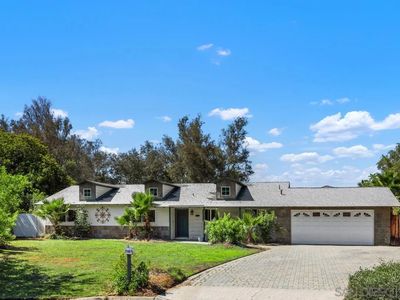 1140 Cloverleaf Dr