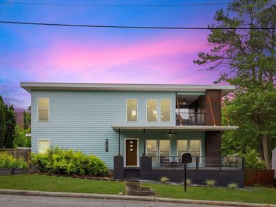 208 Baggett Ave