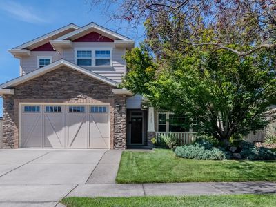 3733 Sherwood Park Dr