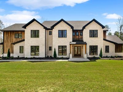 2025 Hickory Hill Dr