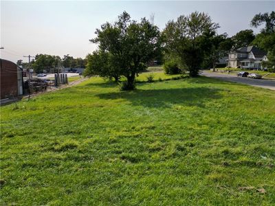 Property at 2012-2022 Jones St, Saint Joseph, MO