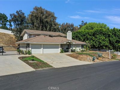 1790 Laurel Canyon Way
