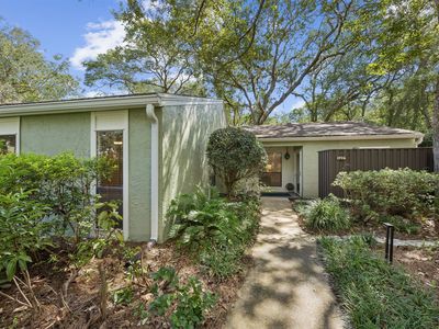 1774 Mariners Walk #904