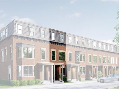 443 SW Longview Blvd