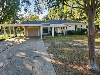 1894 Shady Ln