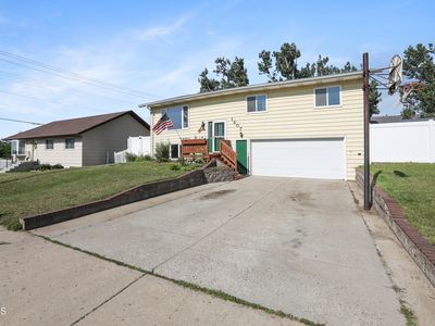 1807 8th Ave E