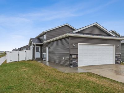 2103 Admiral Dr W