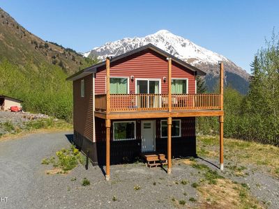 2501 Afognak Ave