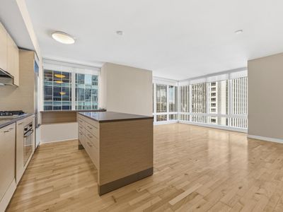 301 Mission St APT 24C