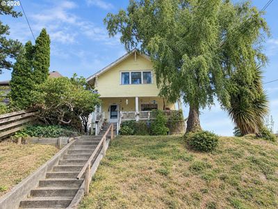414 Hall Ave