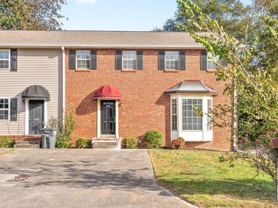 1647 Baltimore Dr