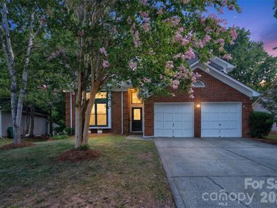 6815 Oldecastle Ct