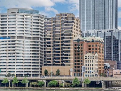 151 Fort Pitt Blvd APT 904