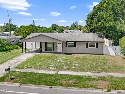 790 Bianca Dr NE