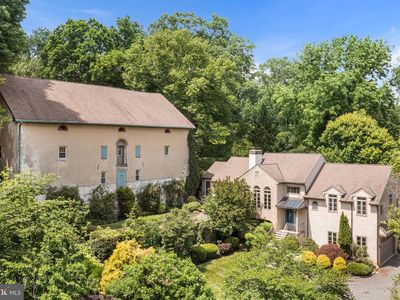 2 Todmorden Ln
