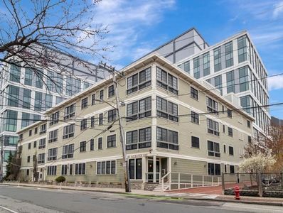80 Webster Ave #1D
