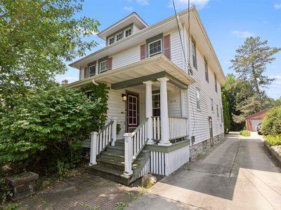 219 S Highland Ave