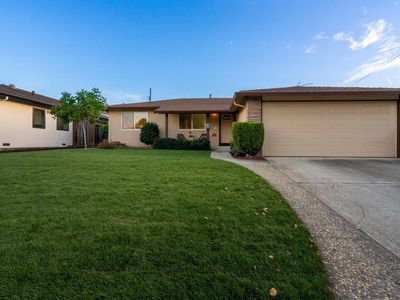 2827 Gazelle Dr