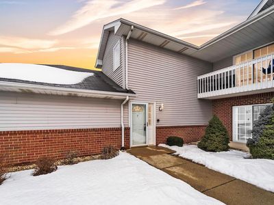 1296 Village Centre DRIVE UNIT 7