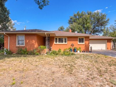 33 McDonald Ave