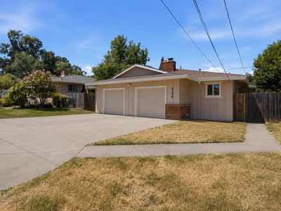 5358-5356 Elsinore Way