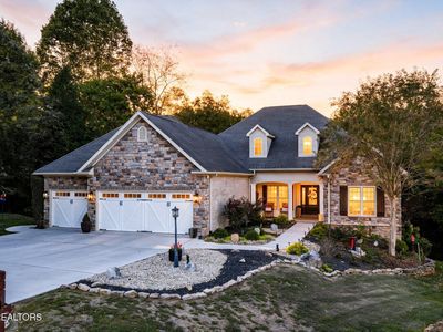 321 Awohili Ln