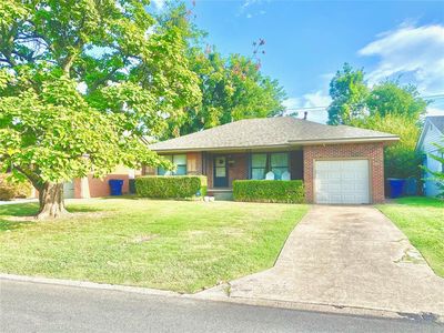 1816 Churchill Way